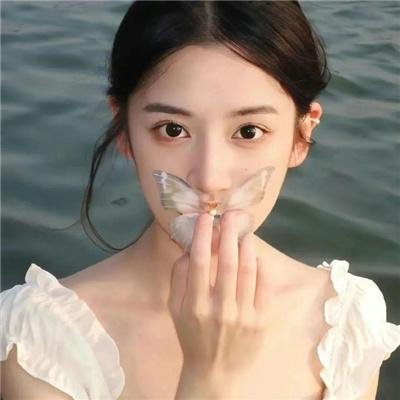 财富、年轻和美貌